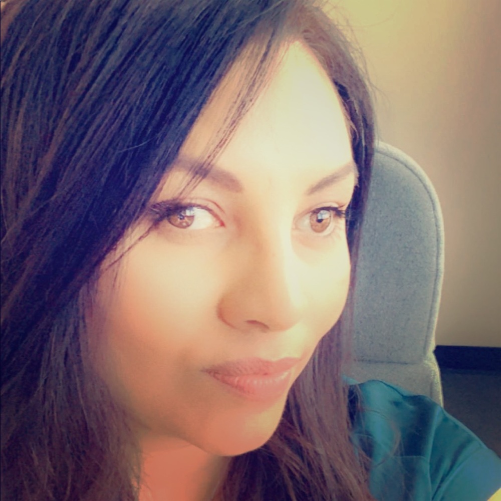 Meet your Posher, Lisa